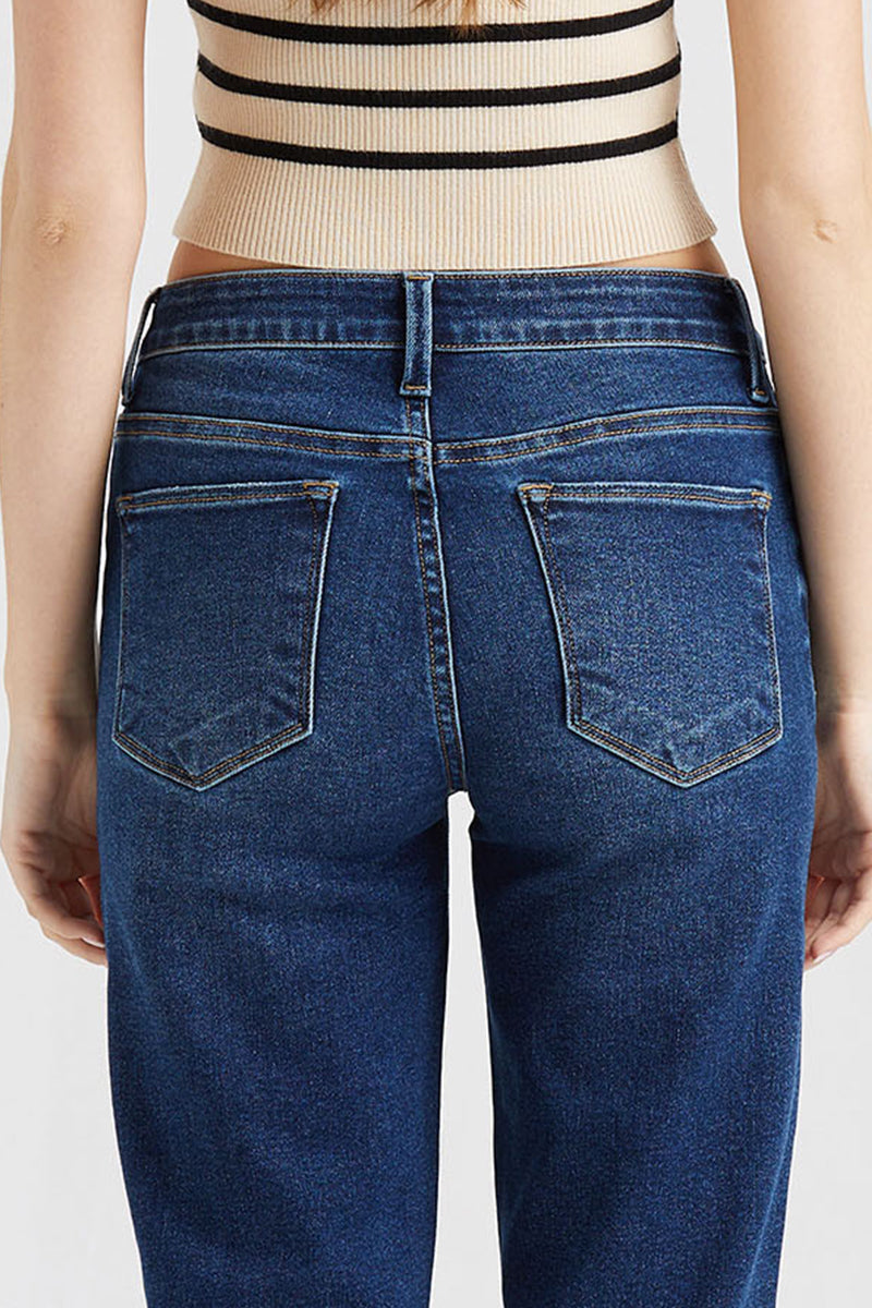 Raw Denim vs. Washed: Choosing Your Denim Journey ๐