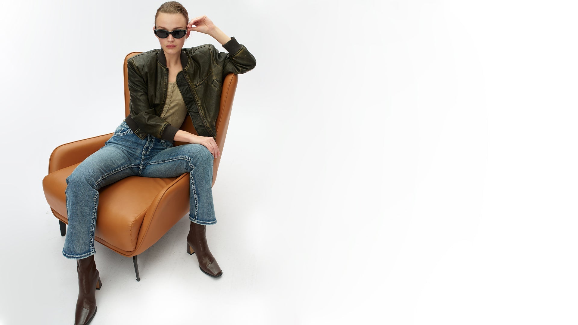 ONESO: Where Denim Meets Unapologetic Identity✨👖