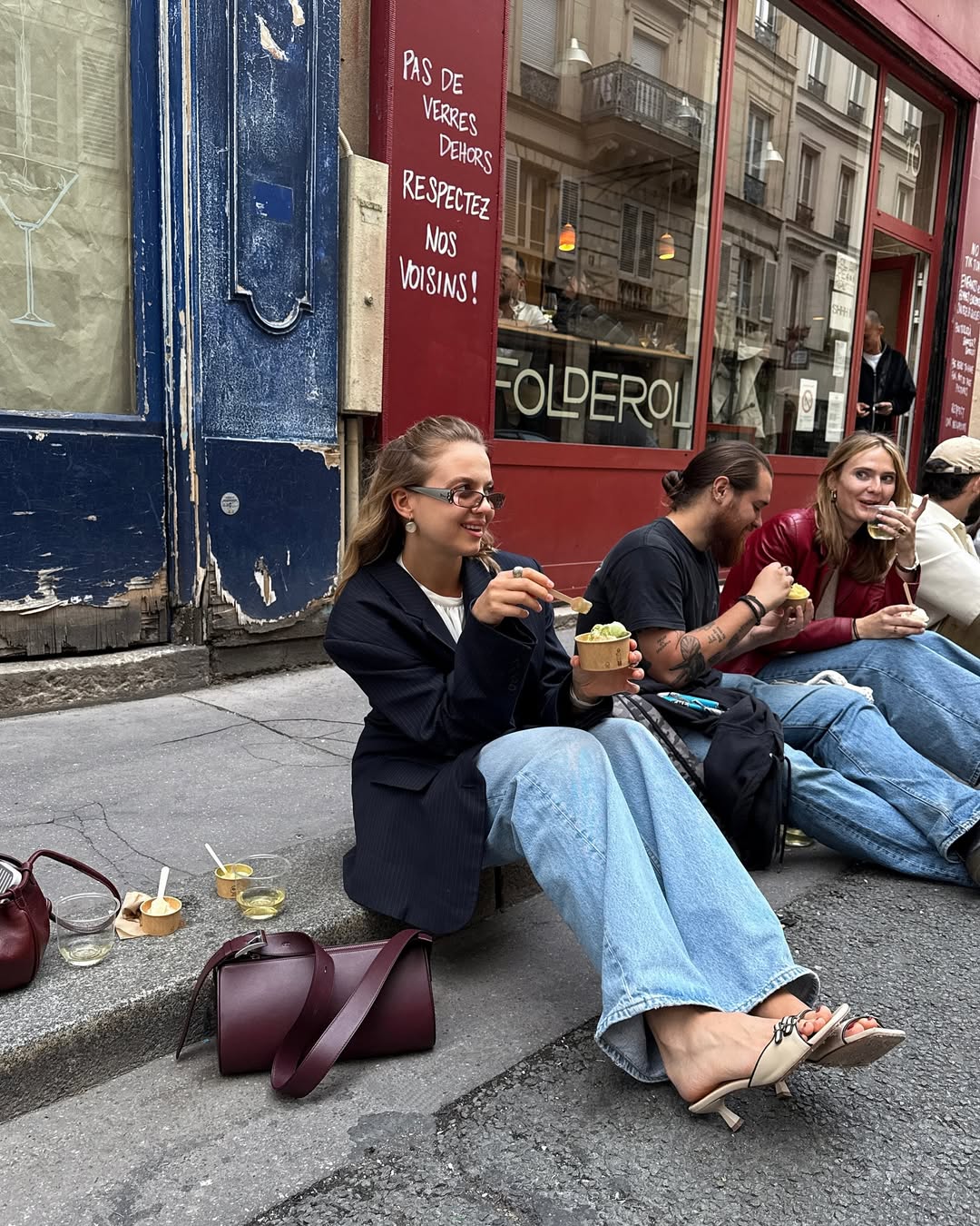 ๐ฟ Liberated Dressing: How Your Jeans Can Free Your Mind