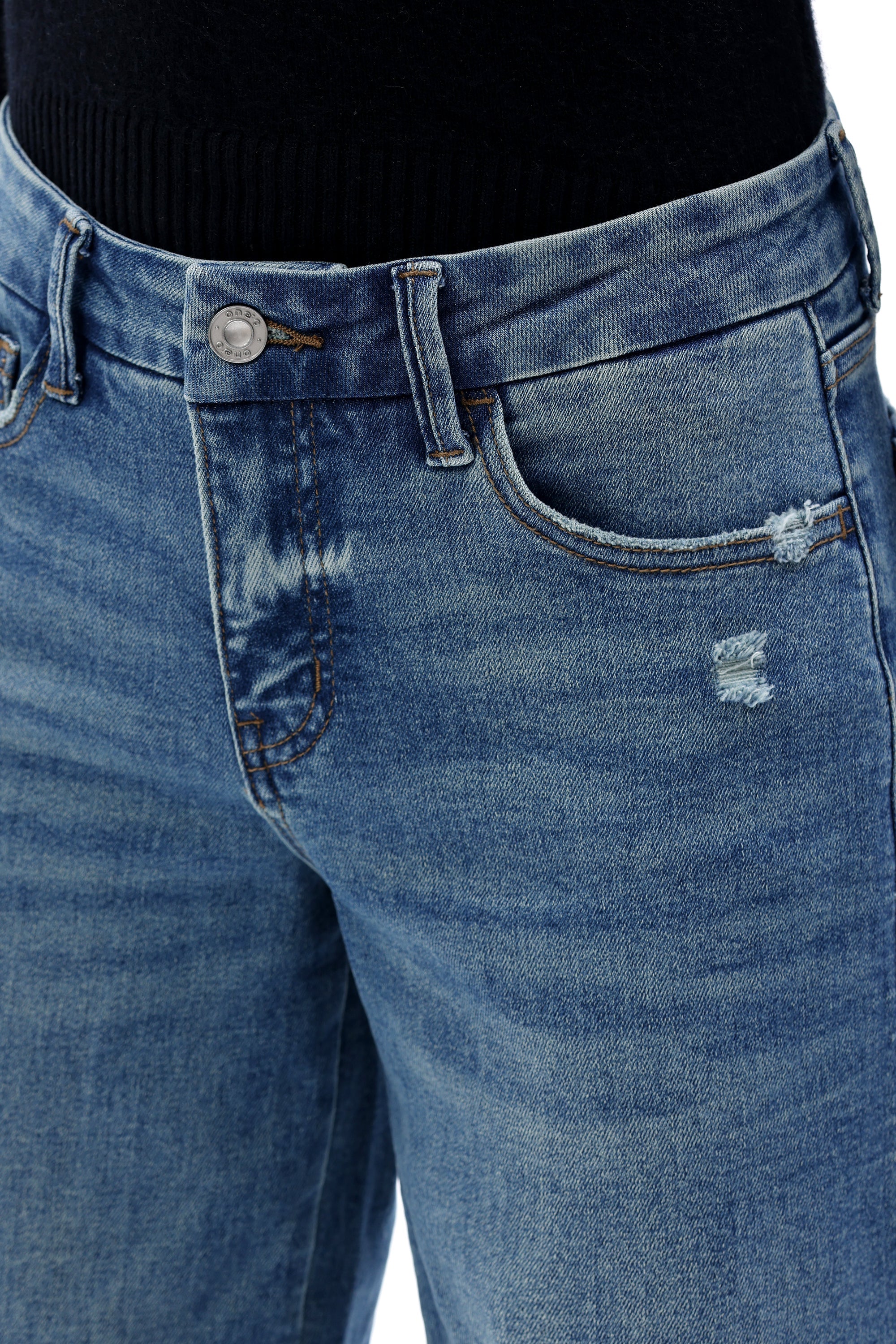 Do BBL Jeans Really Work? What Makes Jeans Look More Flattering