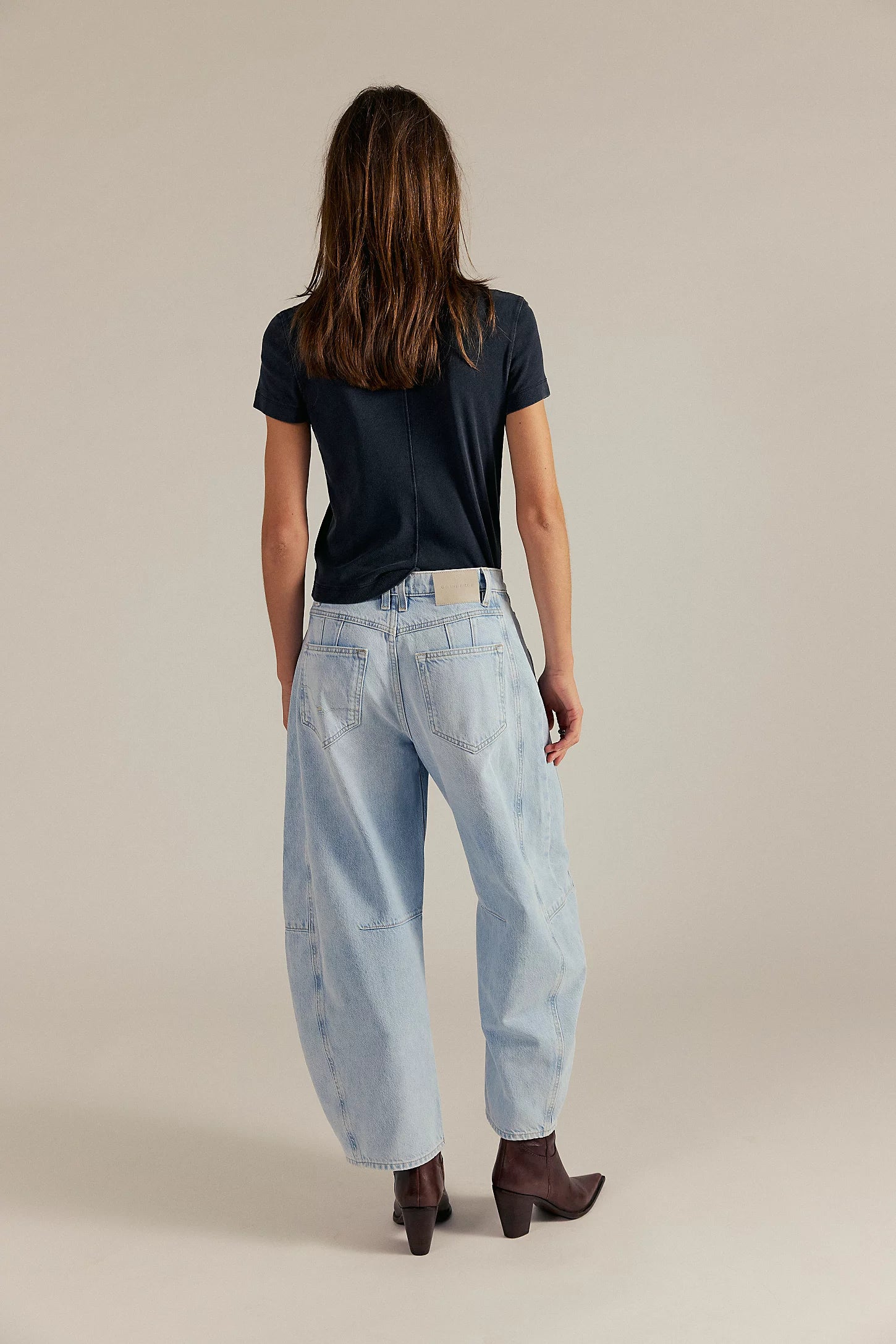 Denim and Mental Health – Why Your Favorite Jeans Matter