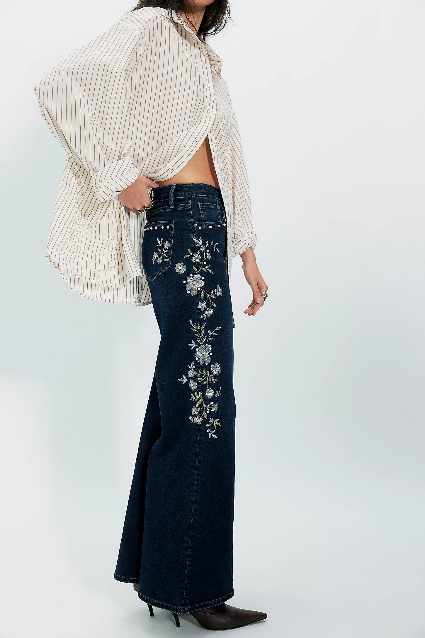 The Perfect Jean Jacket – How to Style Your ONESO Denim Jacket