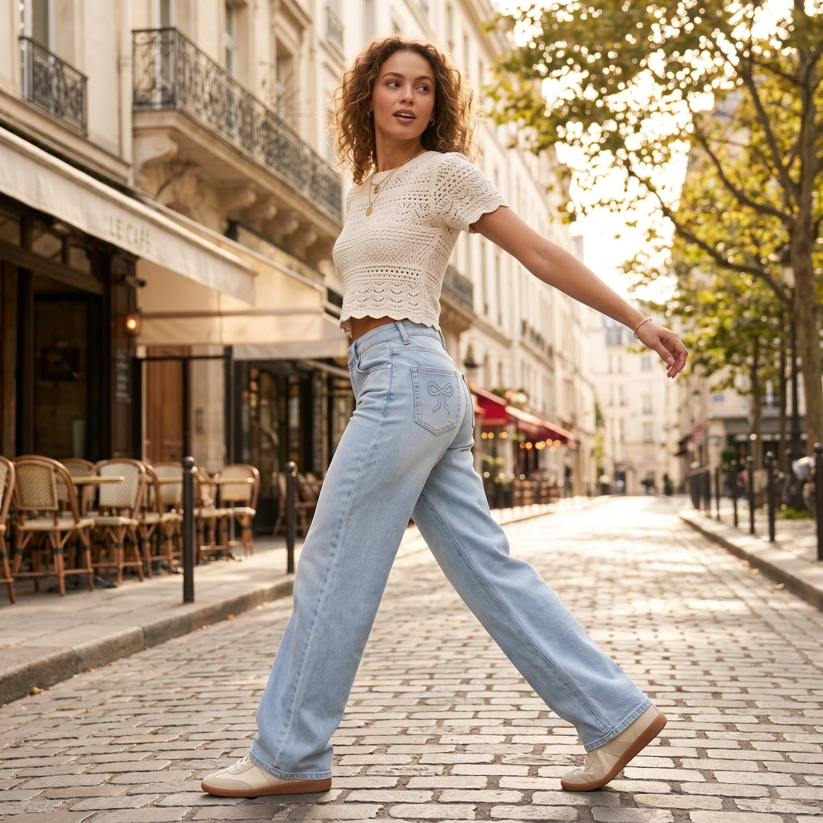 How to Style Baggy Jeans With Sneakers: 7 Easy Outfit Ideas
