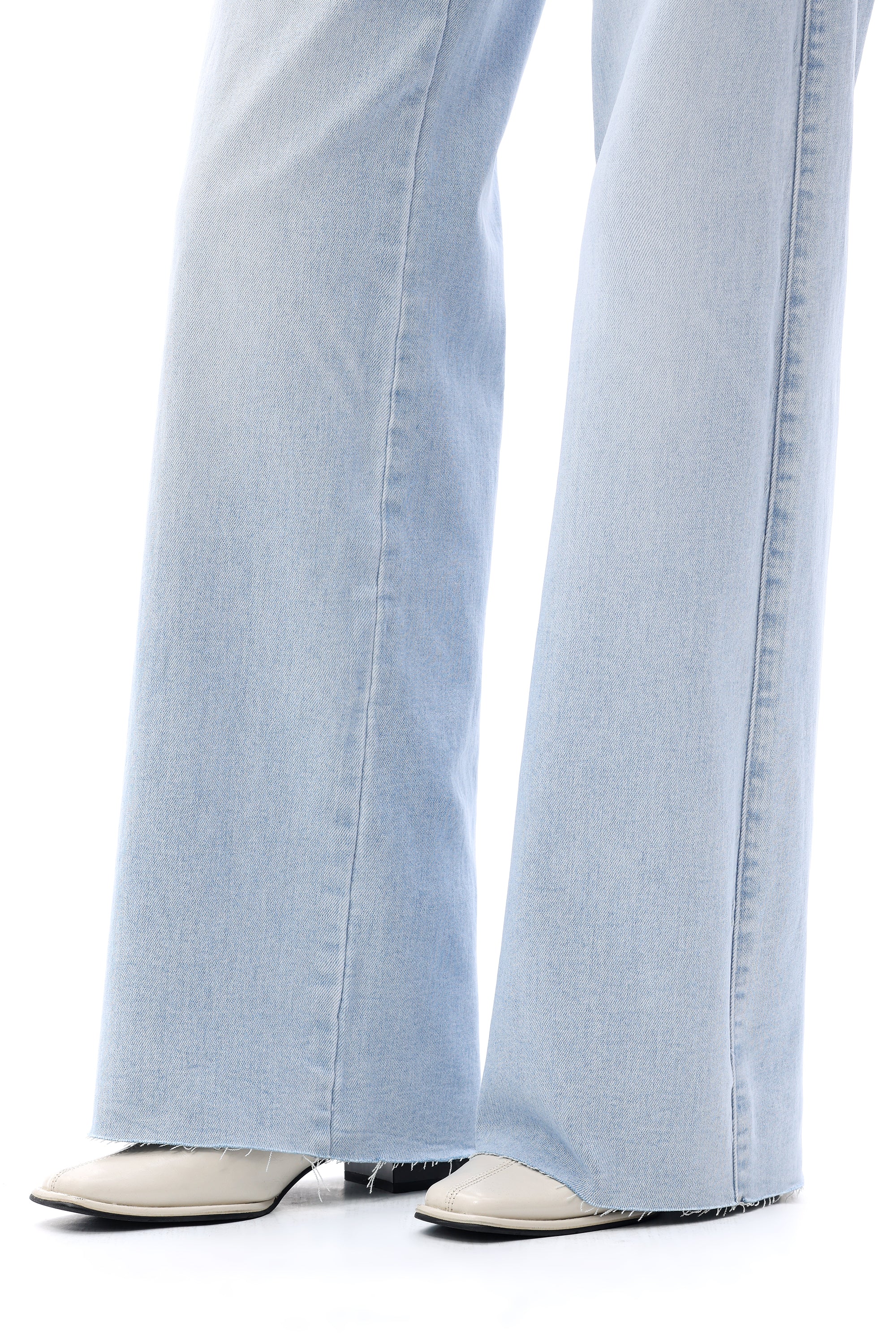 ONESO Effortless Mid Rise Wide Leg Jeans