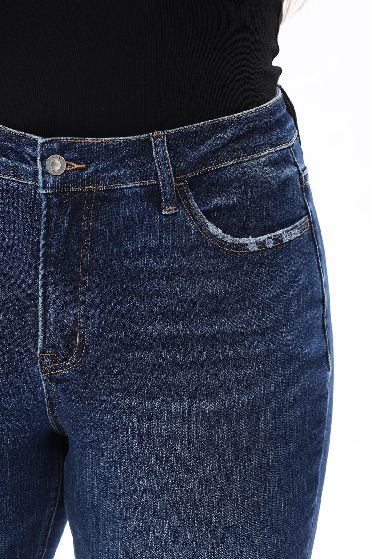 ONESO Classic Mid Rise Slim Straight Plus Jeans
