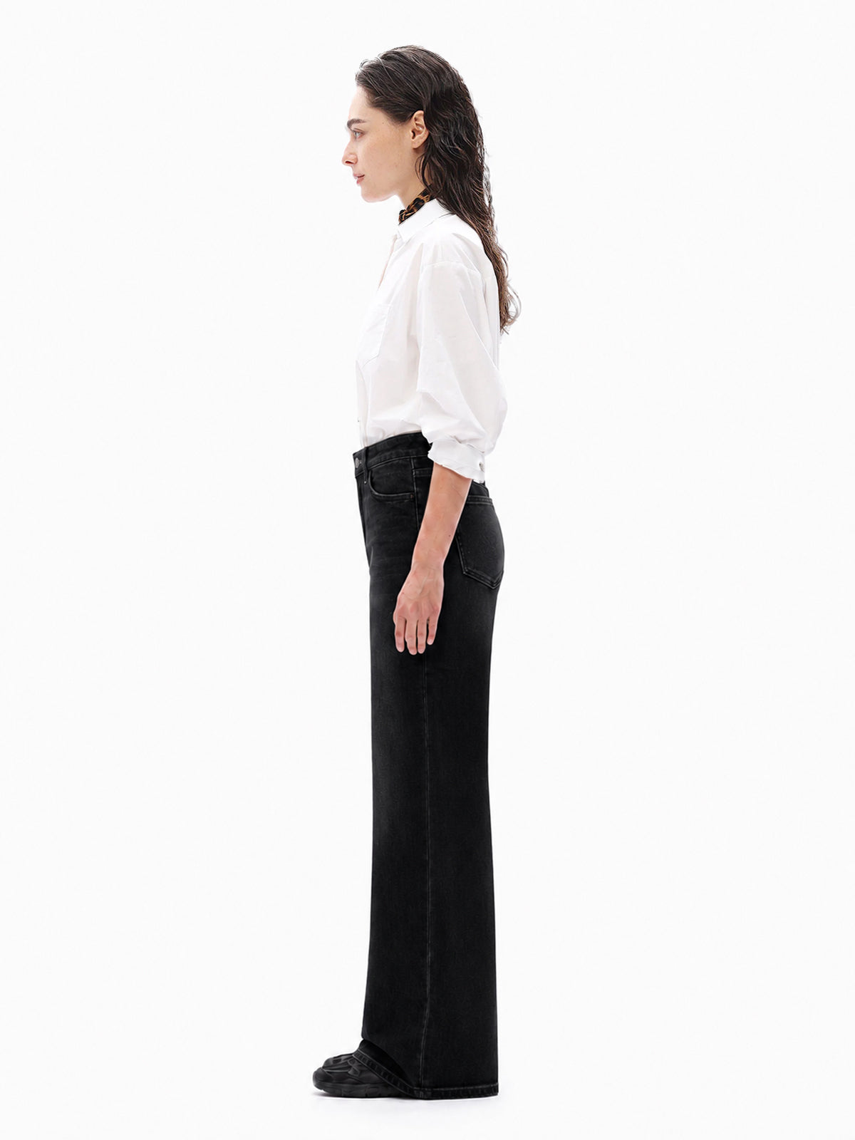 ONESO Versatile High Rise Wide Leg Jeans