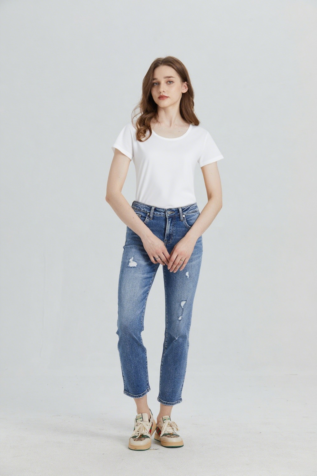 ONESO Women&#39;s Retro Mid-Rise Straight Leg Jeans