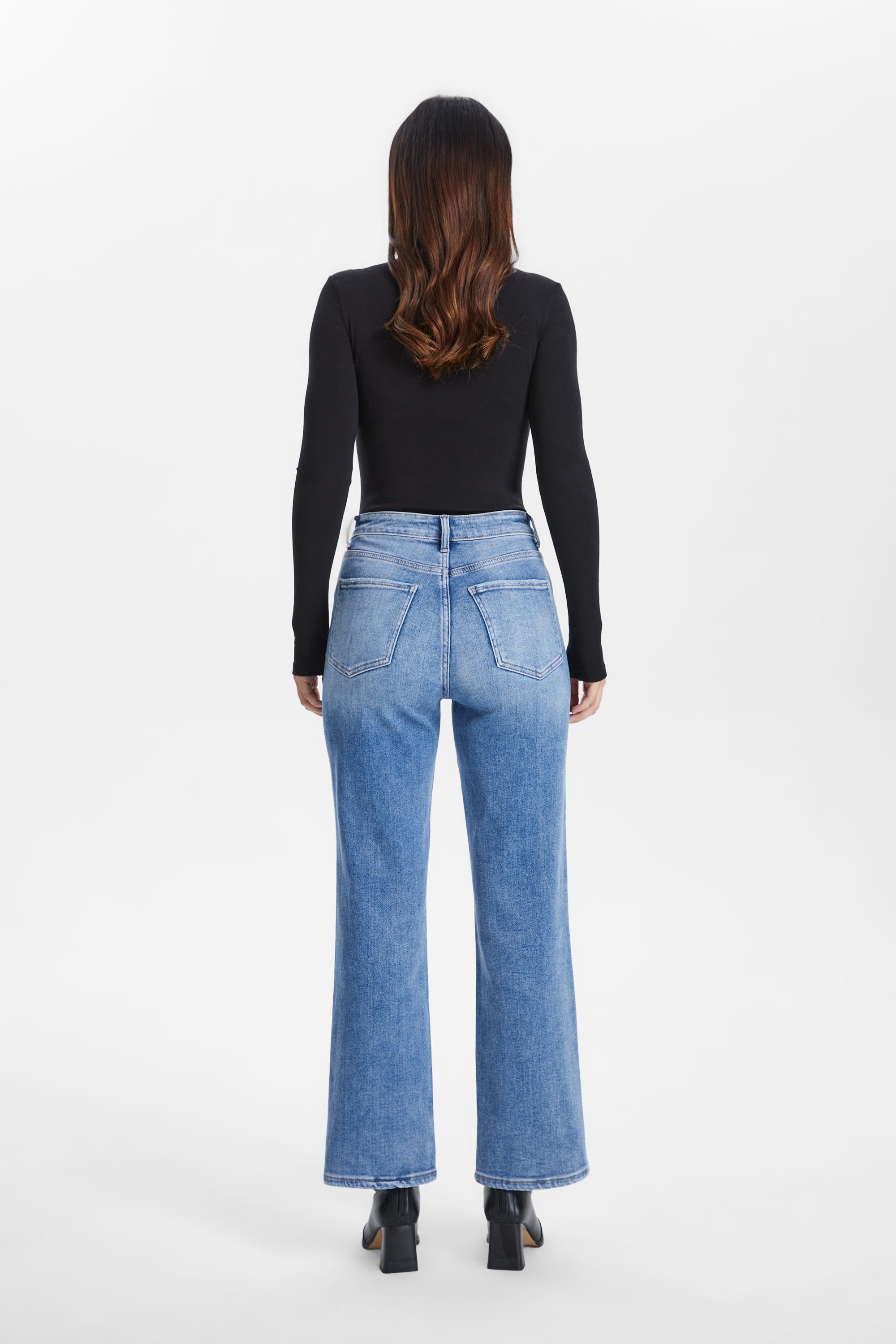 ONESO Women&#39;s Kristy High Rise Straight Leg Jeans