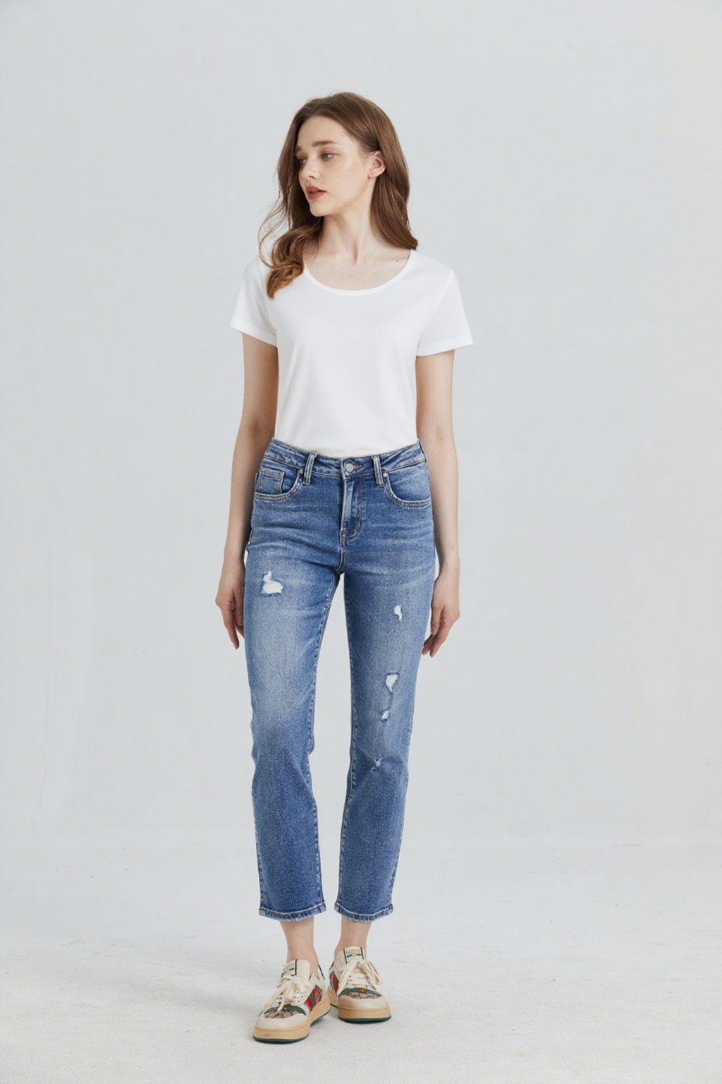 ONESO Women&#39;s Retro Mid-Rise Straight Leg Jeans