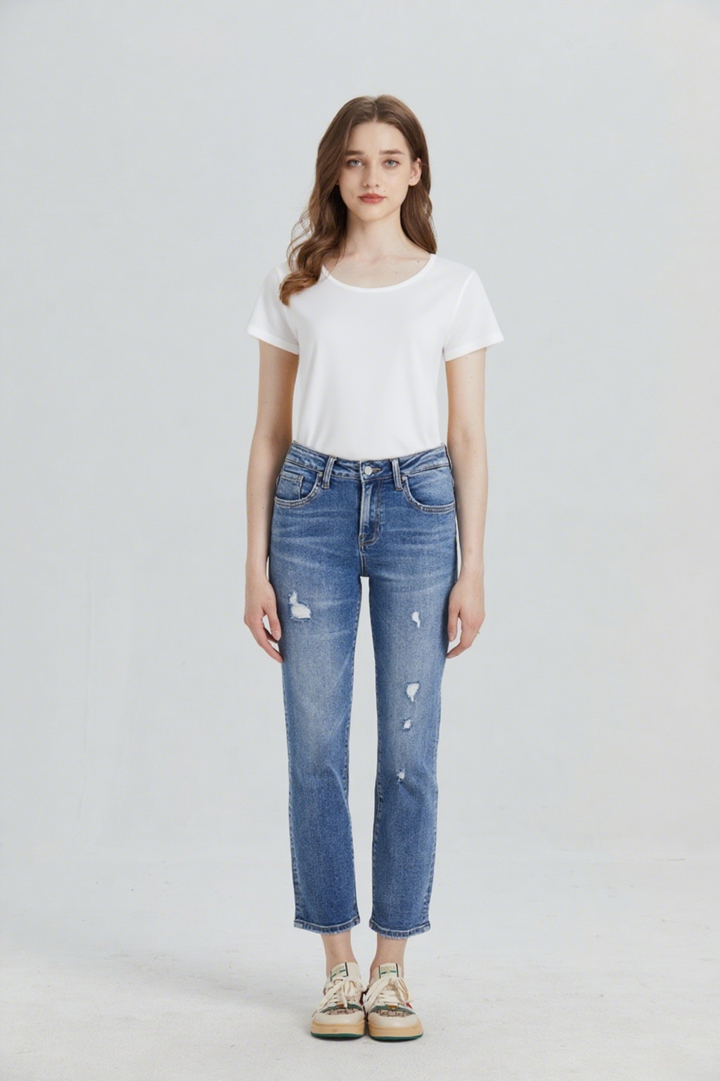 ONESO Women&#39;s Retro Mid-Rise Straight Leg Jeans