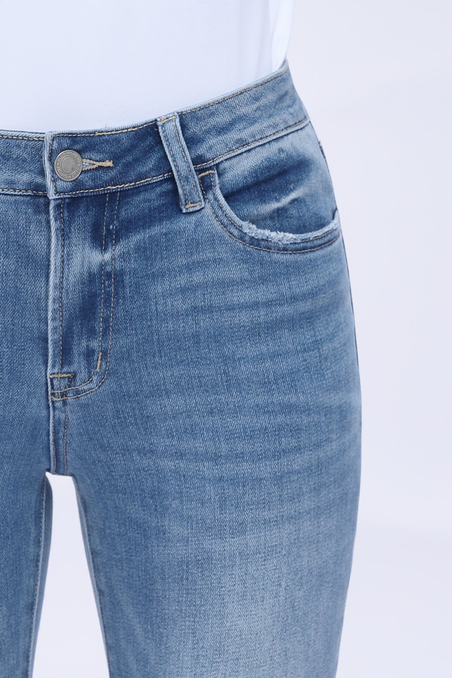 ONESO Women's Straight Leg Jeans High Stretchy Mid Rise Trendy Straight Leg Jeans Classic Fit Denim Jeans for Women