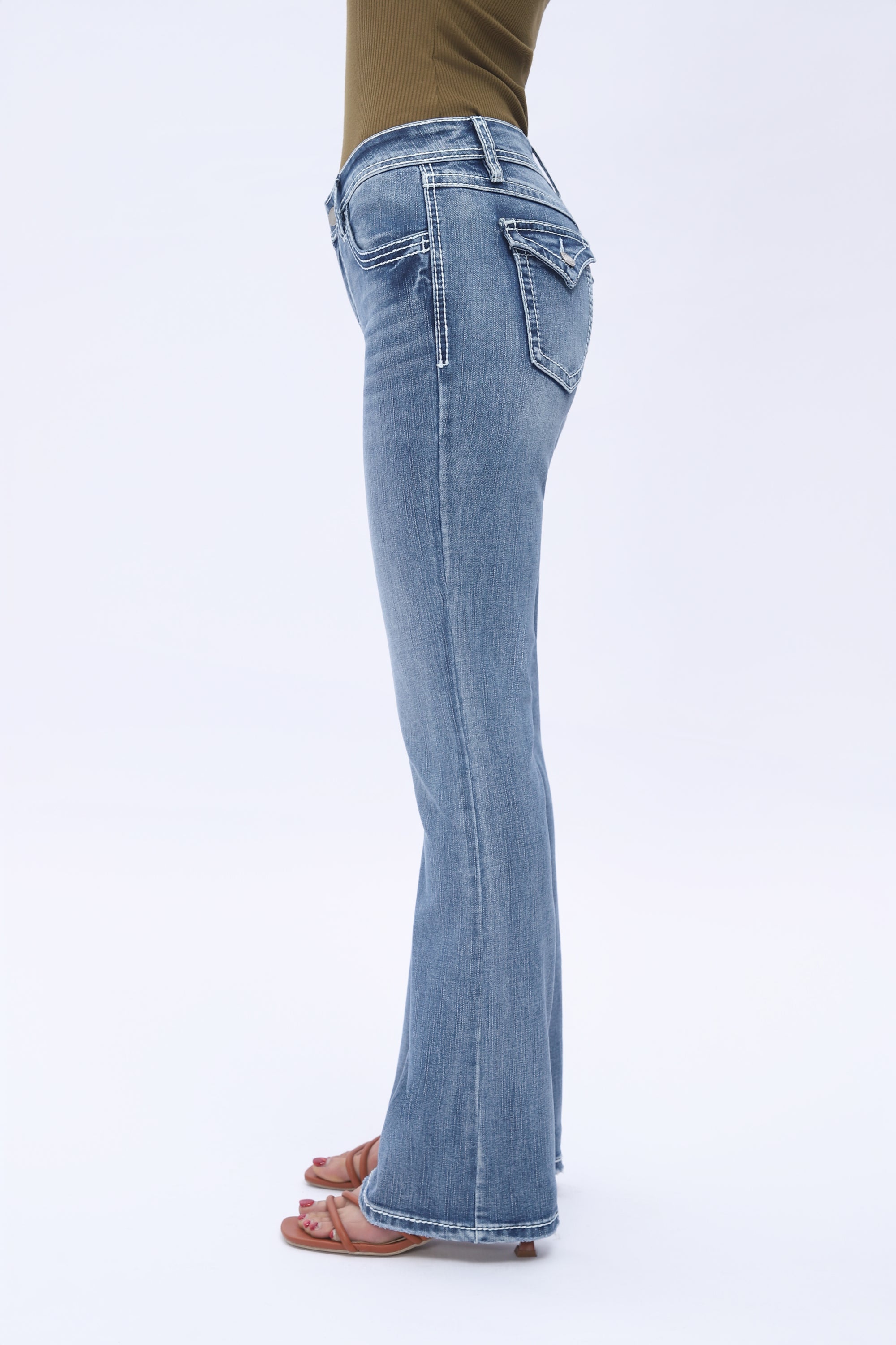 ONESO Women's Jeans Mid Rise Bootcut Mid Stretch Boot Cut Denim Pants Trendy Welt Straight Leg Denim Pants