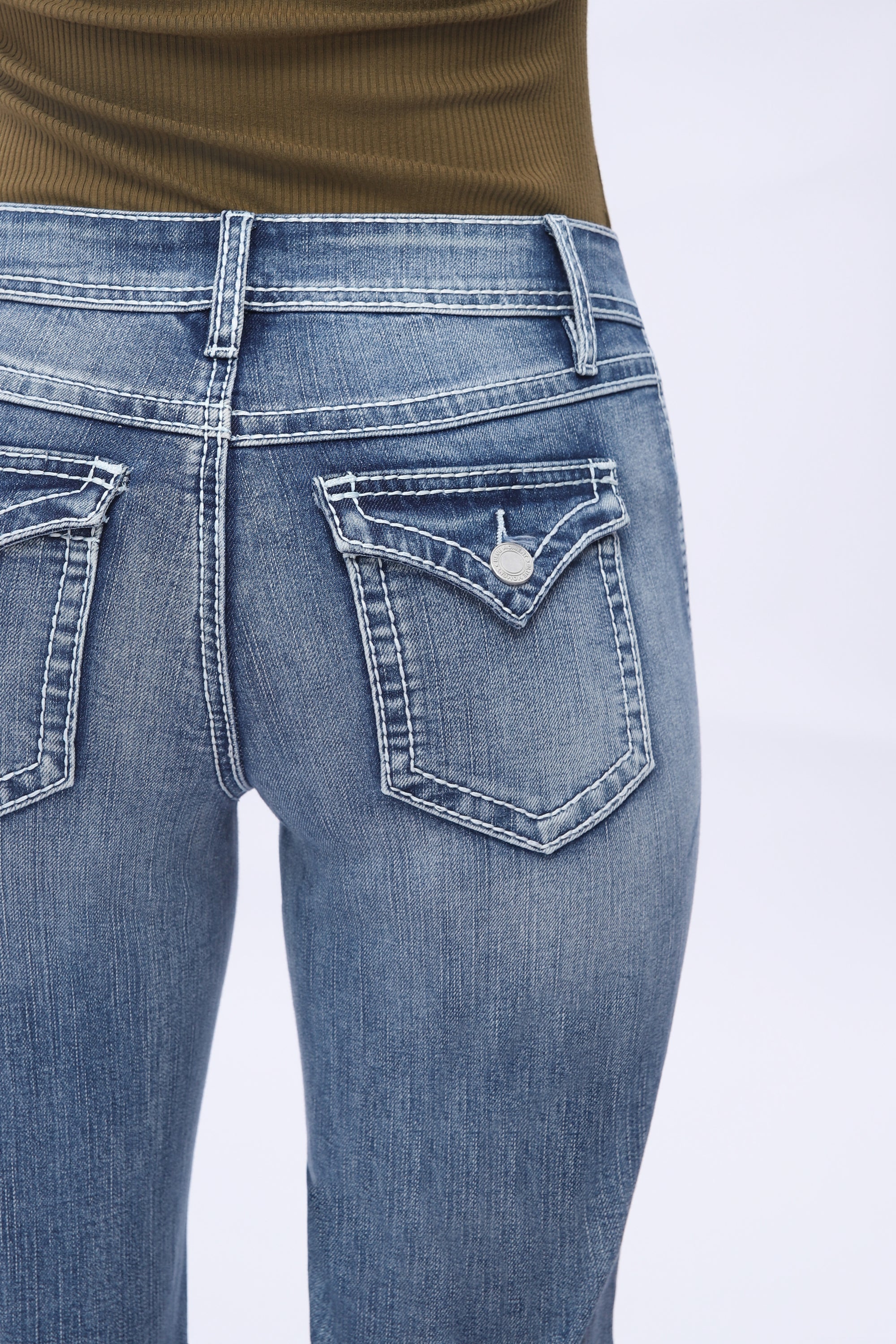 ONESO Women's Jeans Mid Rise Bootcut Mid Stretch Boot Cut Denim Pants Trendy Welt Straight Leg Denim Pants